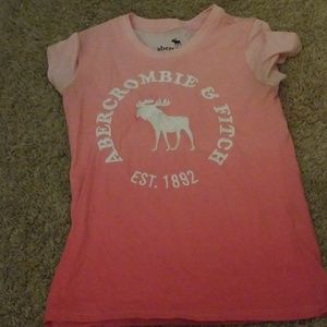 Abercrombie and finch pink t shirt